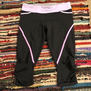 Lululemon cropped leggings- size 10